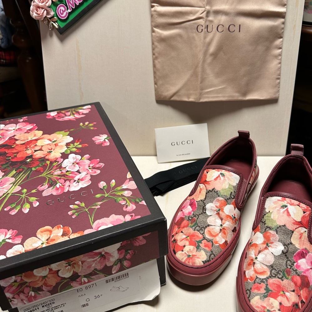 GUCCI Blooms Slip-on Sneaker in Size 36 fits 37 narrow